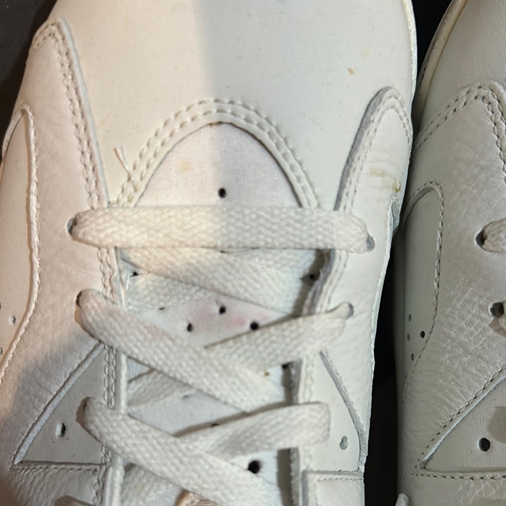 Jordan 6 Maroon - Picture 6 of 7